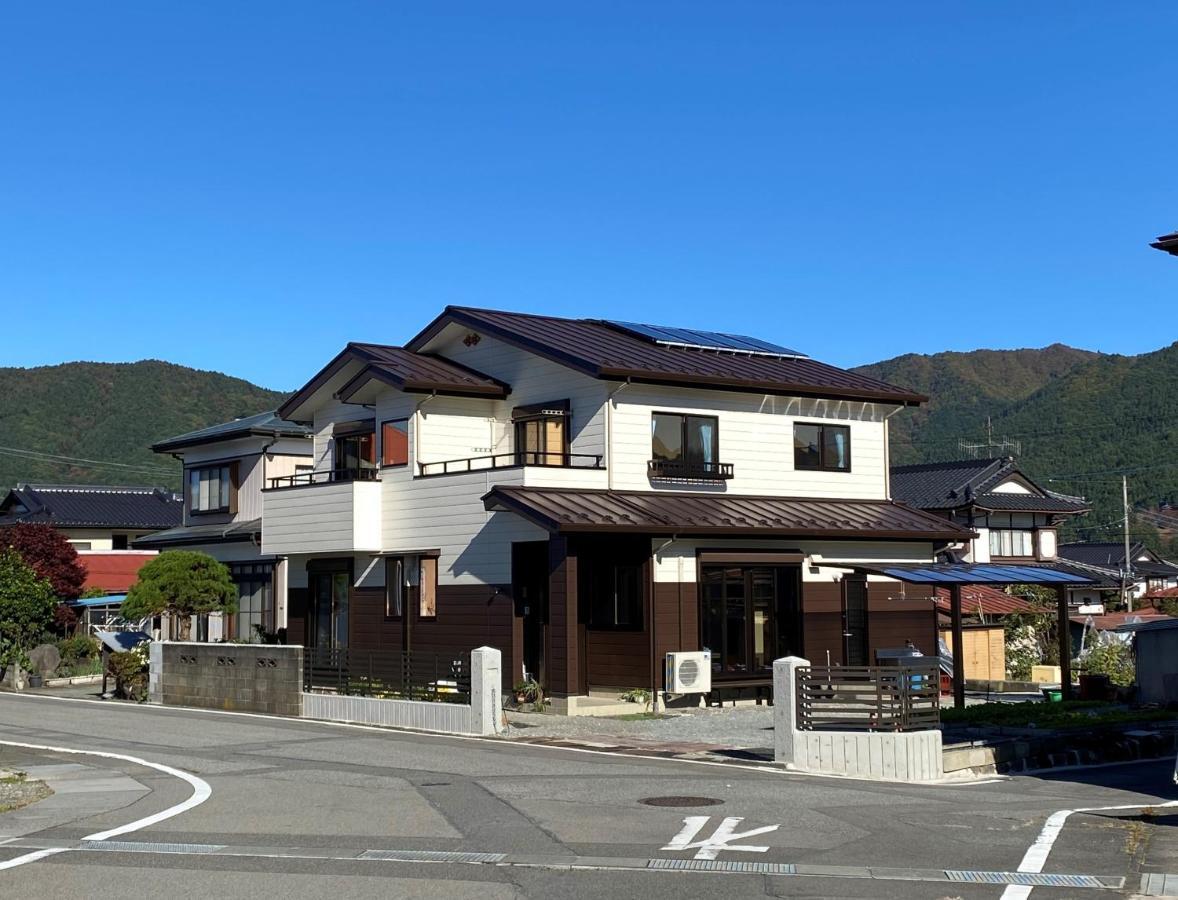 Отель Link House Фудзиёсида Экстерьер фото